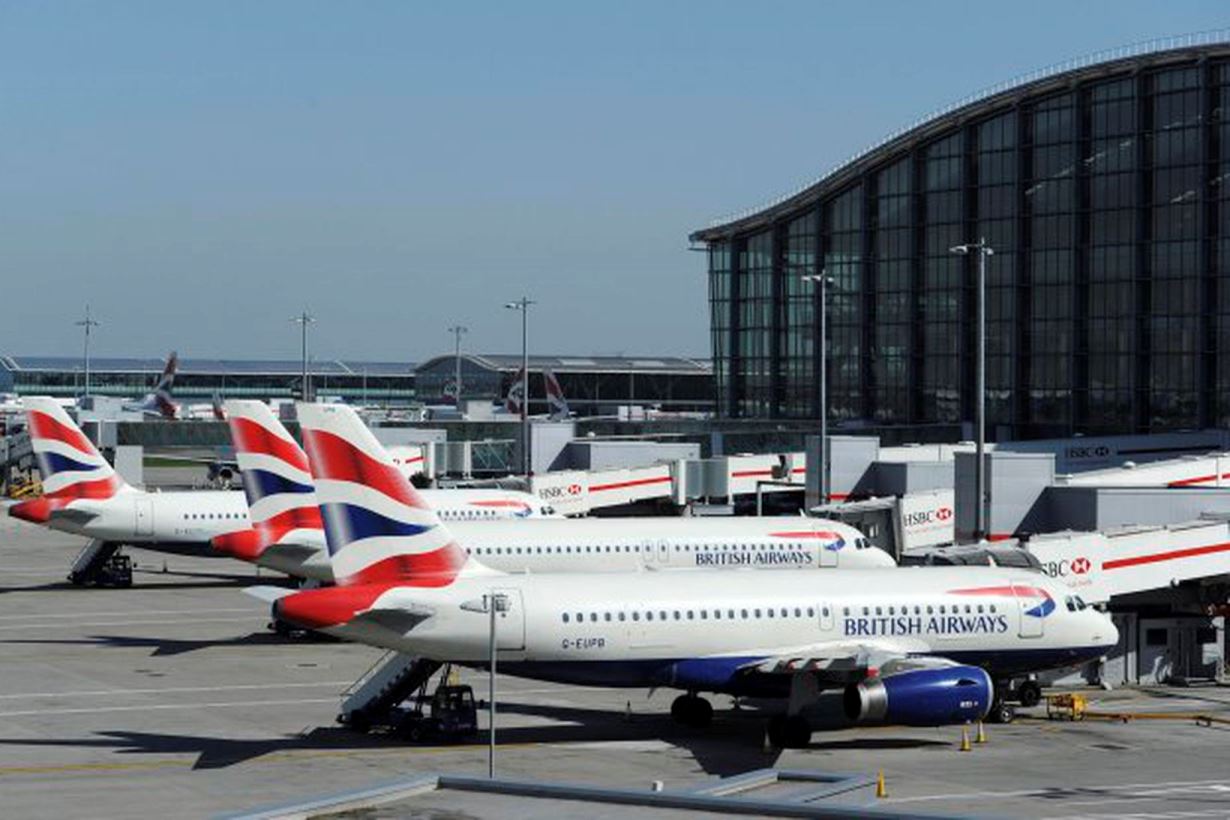 Россия продлила запрет на авиасообщение с Великобританией до середины февраля 2021 года